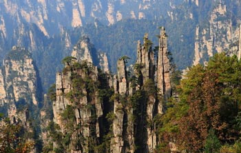 長(zhǎng)沙出發(fā)到黃龍洞、張家界森林公園、天門山、鳳凰五日游